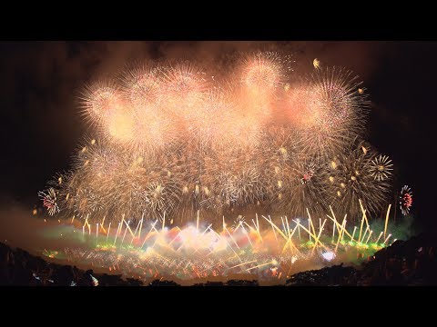 赤川花火大会 エンディング Japan 4K Akagawa Fireworks Festival 2017 | 700 meter Closing Show 「Swing」伊那火工堀内煙火店