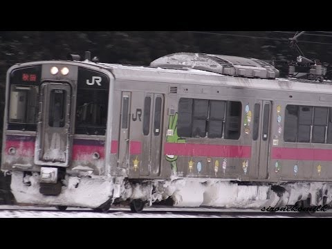 奥羽本線 701系電車 Japan 701 series Train Ōu Main Line in Winter もやしもんラッピング電車&amp;小さな美術館ラッピング電車 雪景色