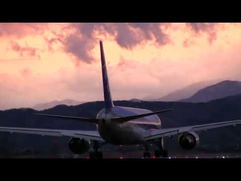 夕方の仙台空港 ANA BOEING 767-300 Take off and landing at Sendai Airport in evening 飛行機離着陸 全日本空輸