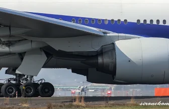ANA BOEING 777-200 Landing & Take off at Sendai Airport