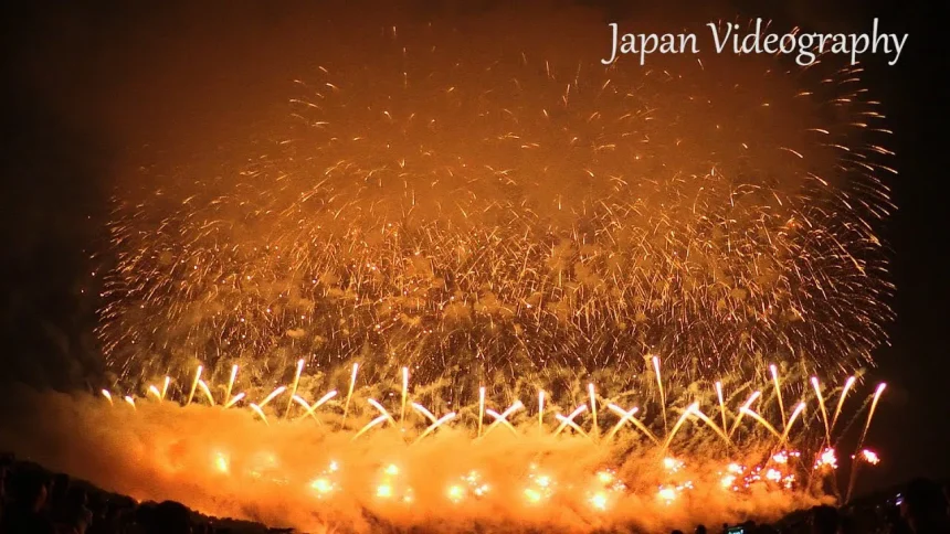 23th Akagawa Fireworks Festival 2013 | Tsuruoka, Yamagata Japan