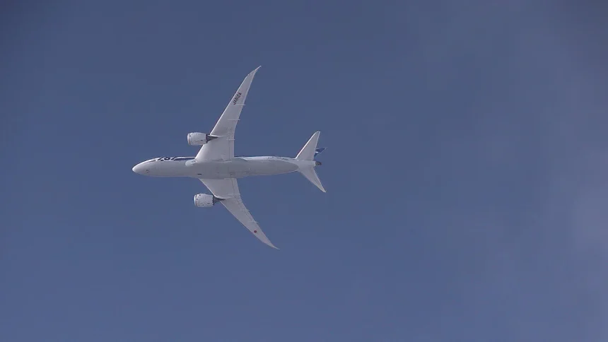 ANA BOEING 787-8 Take off&Diverted at Akita Airport in Winter