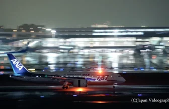Night Plane Spotting at Tokyo International Airport(Haneda) | Ota, Tokyo Japan