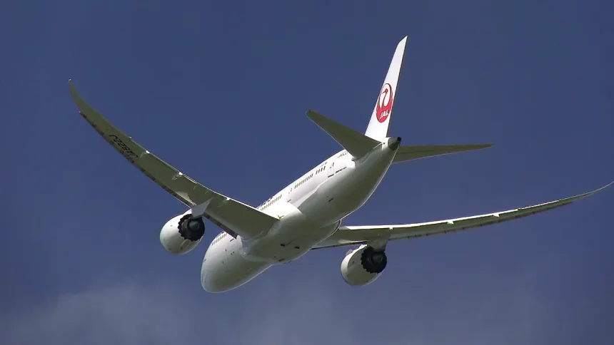 JAL Boeing 787-8 Take off & Start Engine at Tokyo Narita International Airport,