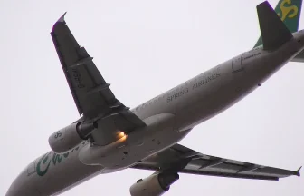 SPRING AIRLINES AIRBUS A320-200 Take off from Sendai Airport after Divert